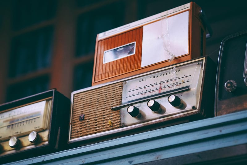 Vintage Radio Makeover